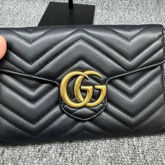 Gucci Marmont Leather Shoulder Bag 650-081425 - Picture 3 of 14